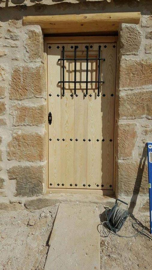 Campo Golden Heritage Maella Exterior foto